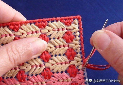 用塑料袋编织的垫子制作流程图